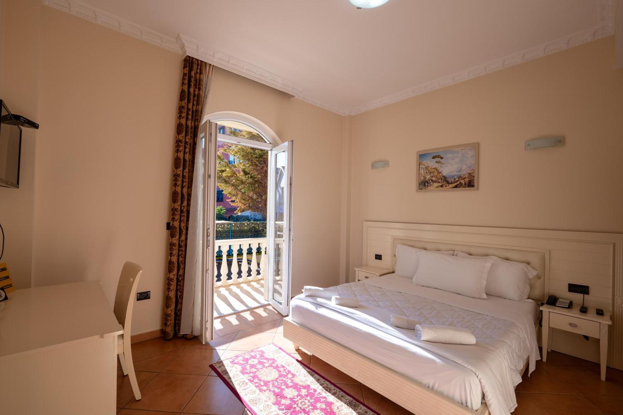 Olimpic Hotel Tirana Buitenkant foto