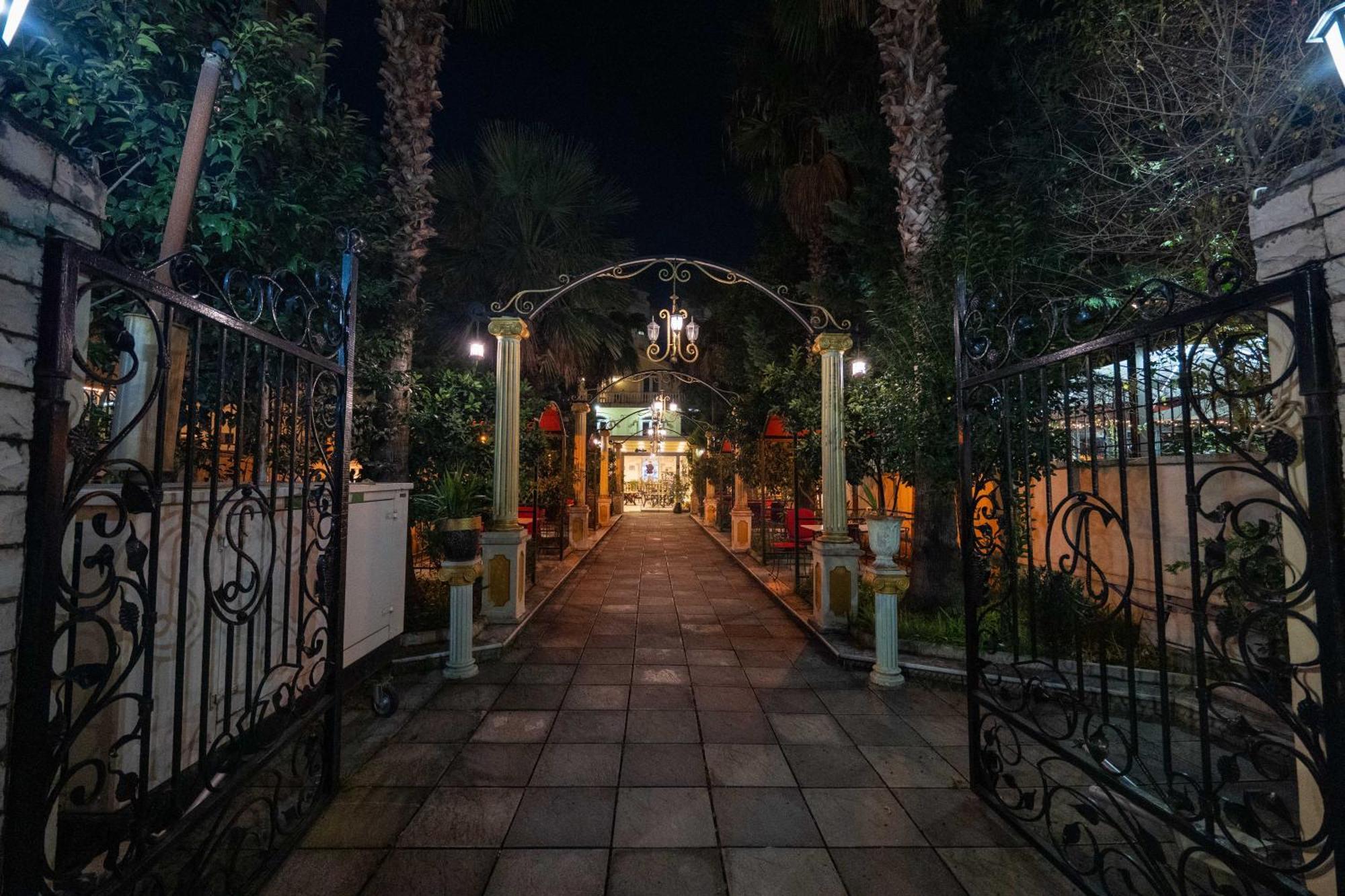 Olimpic Hotel Tirana Buitenkant foto