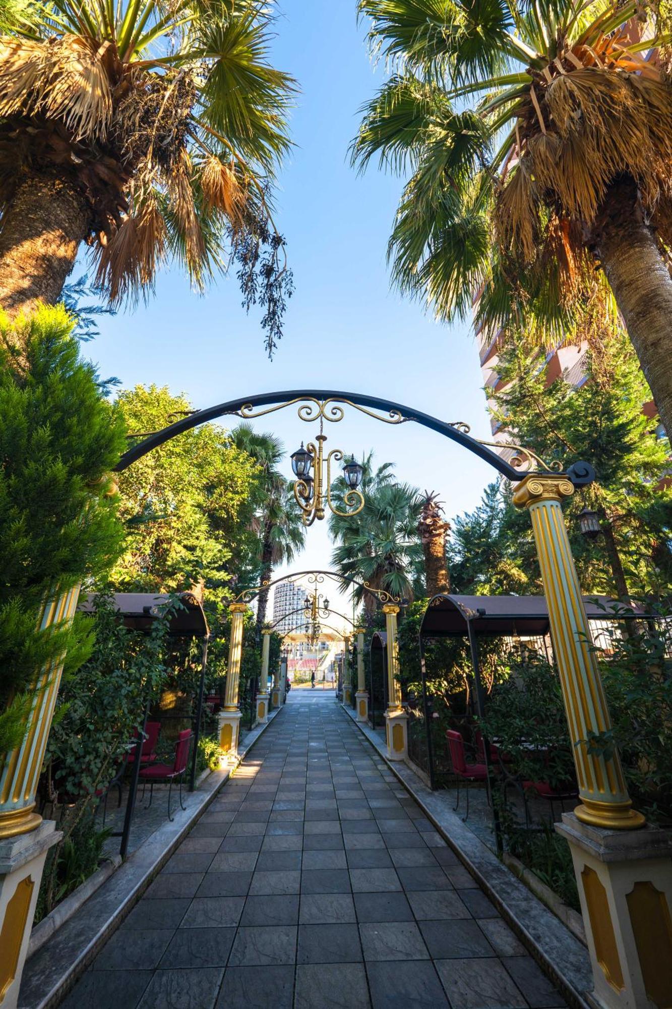 Olimpic Hotel Tirana Buitenkant foto