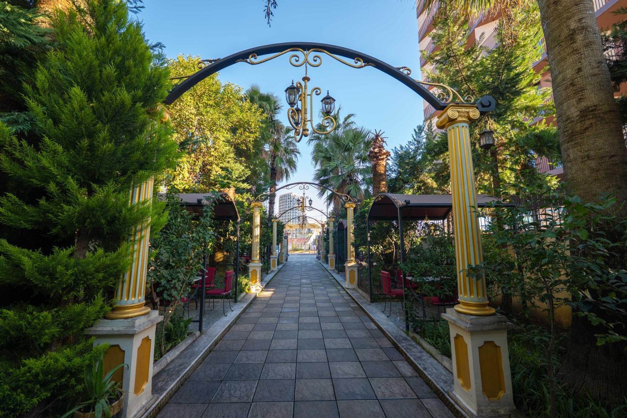 Olimpic Hotel Tirana Buitenkant foto