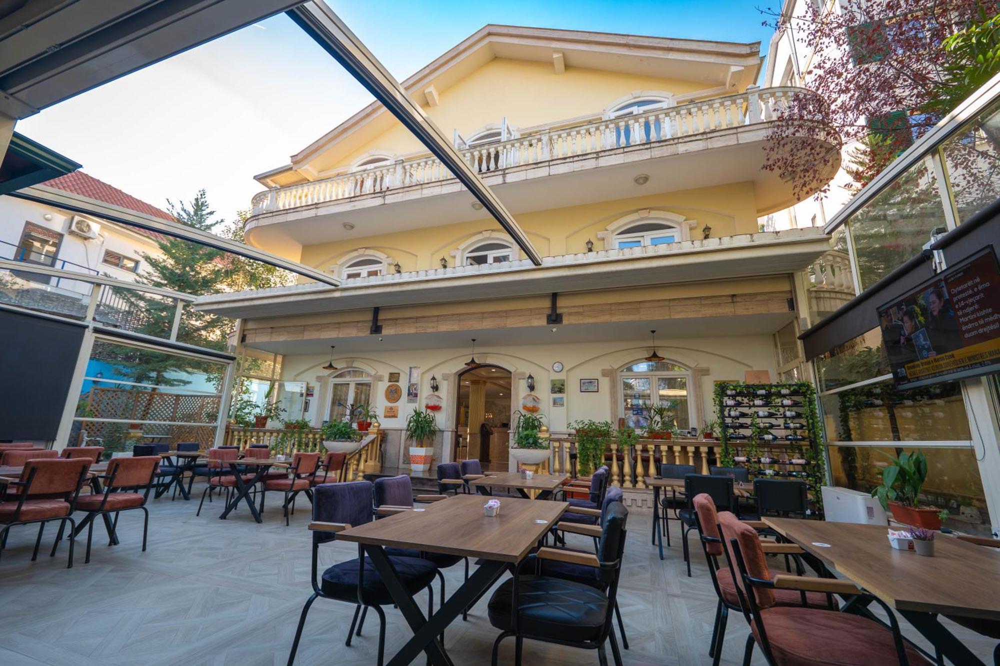 Olimpic Hotel Tirana Buitenkant foto