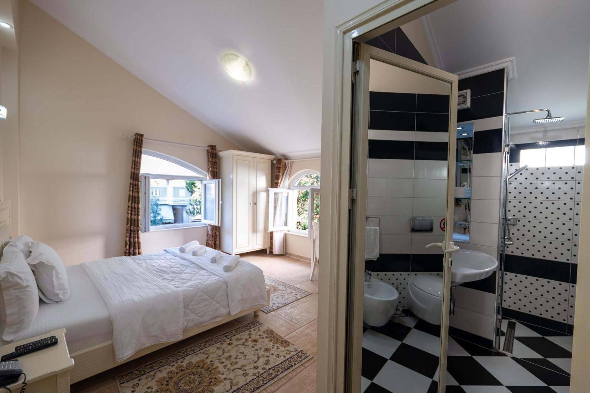 Olimpic Hotel Tirana Buitenkant foto